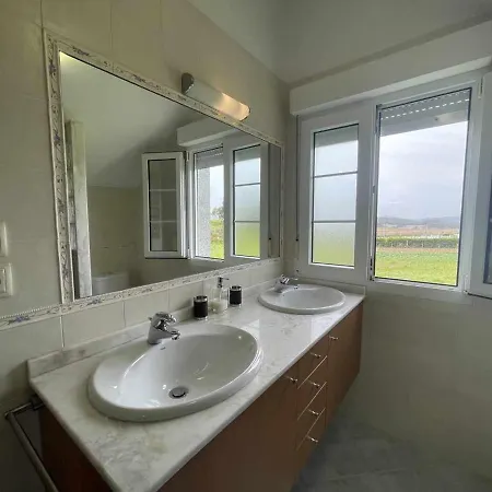 Chalet Grupo Gontad Casa Beo Malpica De Bergantinos La Corogne